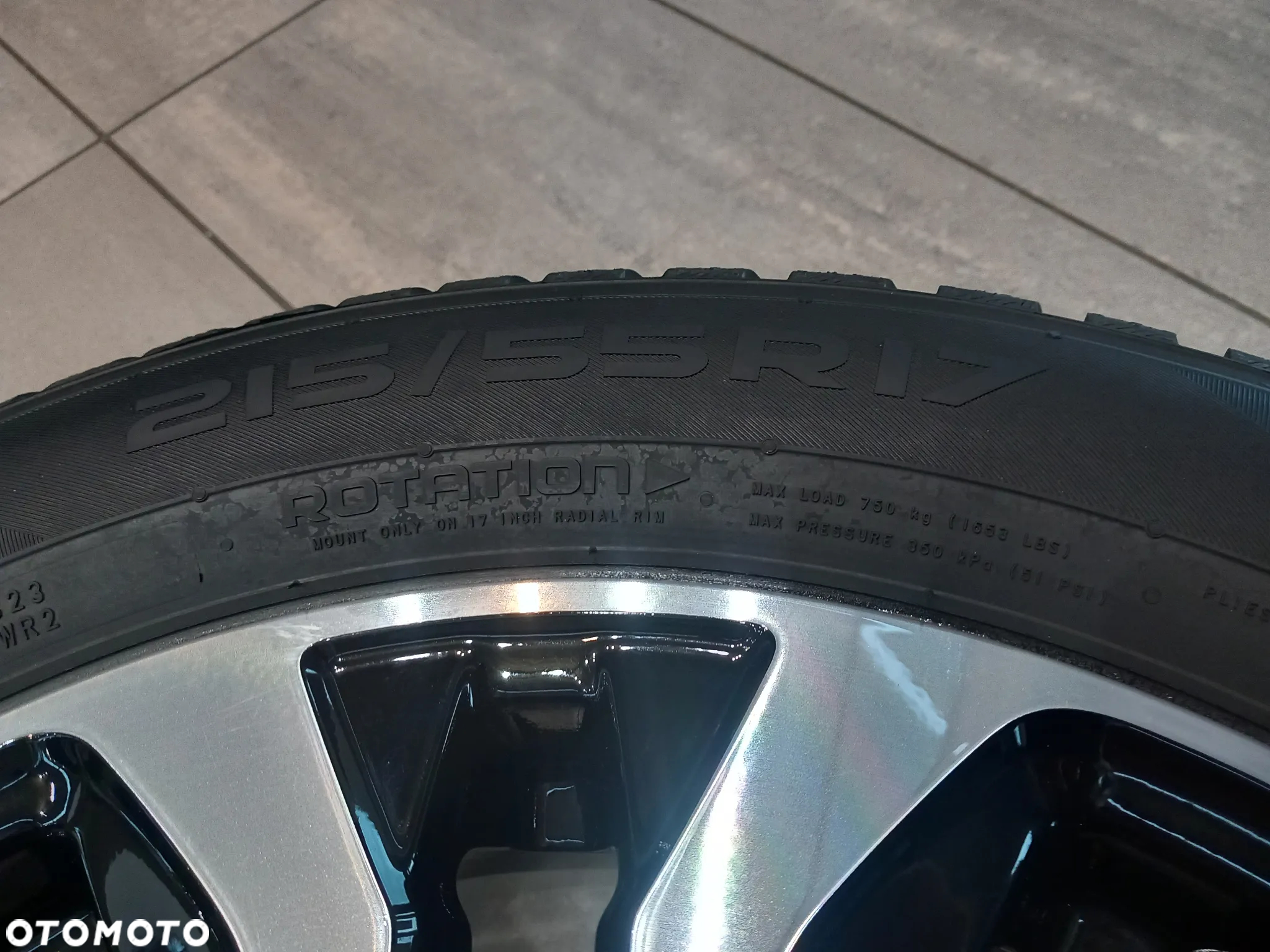 Koła zimowe 215/55R17 Ford Puma (Nokian) - 6