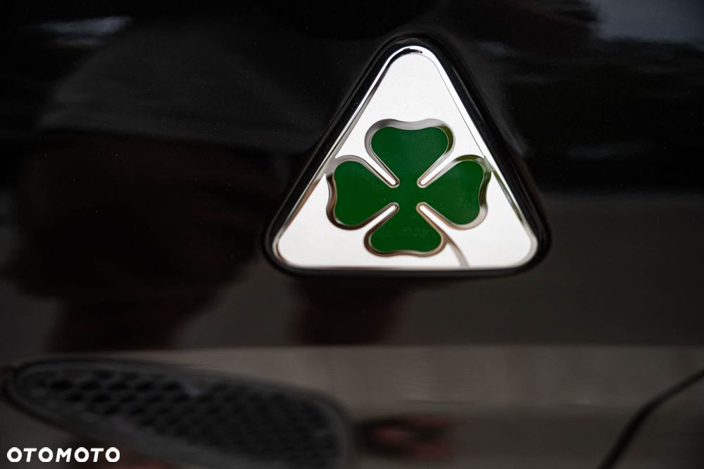 Alfa Romeo Giulia 2.9 Bi Turbo V6 Quadrifoglio - 27