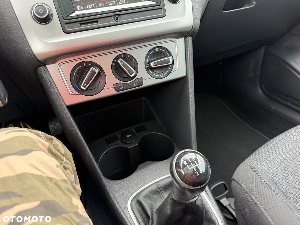 Volkswagen Polo 1.2 TSI Highline - 14