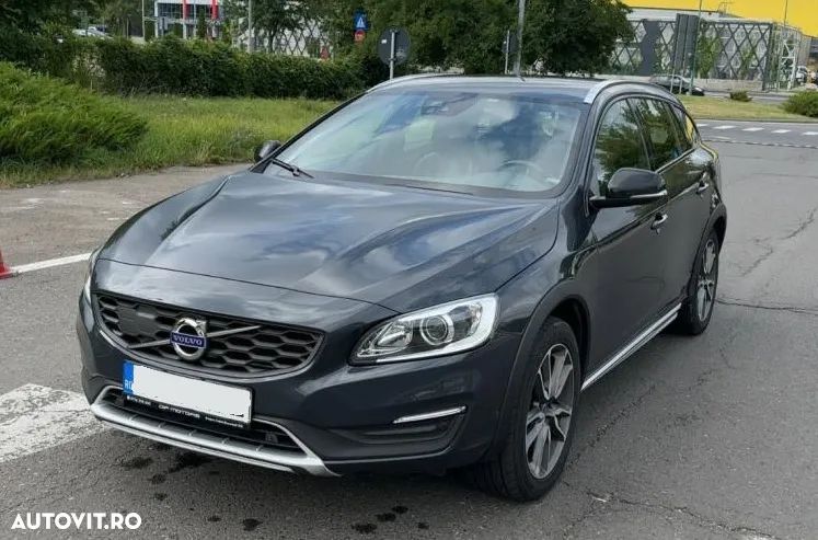 Volvo V60 Cross Country D4 AWD Geartronic Summum - 1