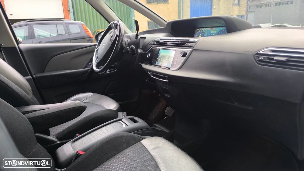 Citroën C4 Grand Picasso BlueHDi 120 EAT6 Exclusive - 3