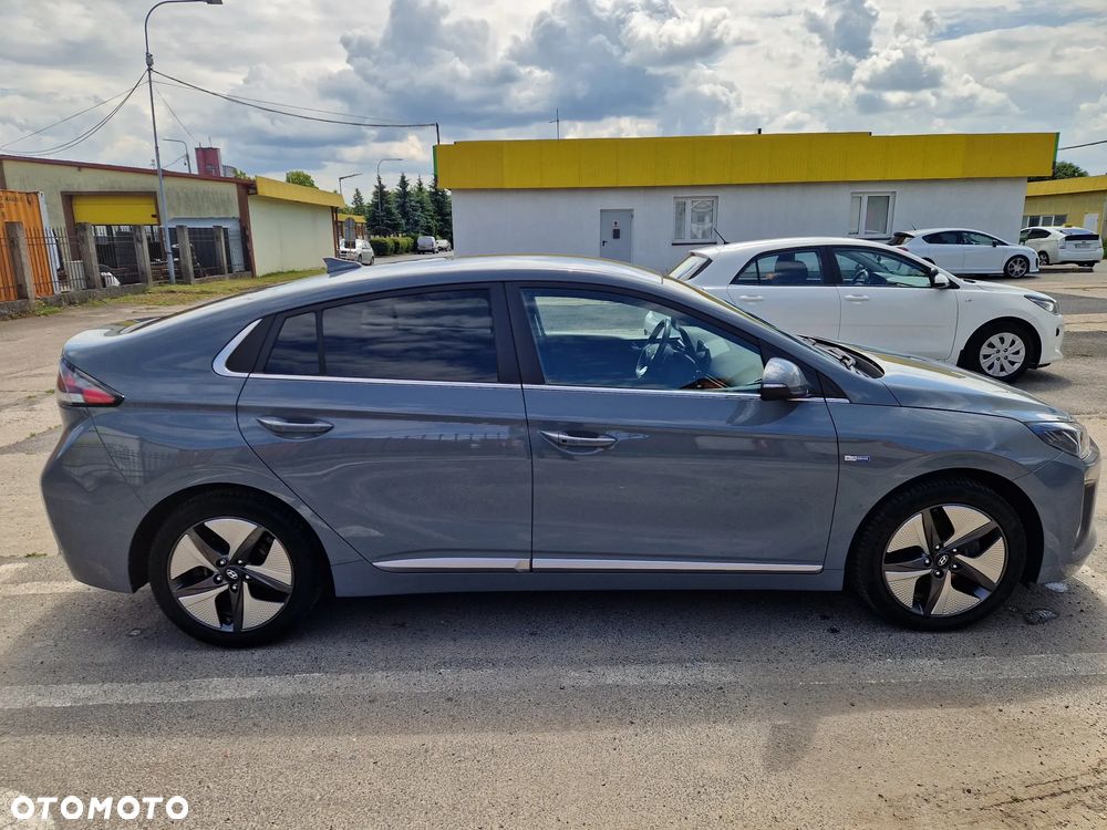 Hyundai IONIQ Hybrid Premium - 6