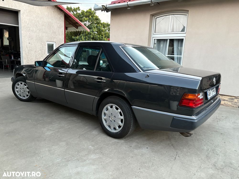 Mercedes-Benz W124 - 3
