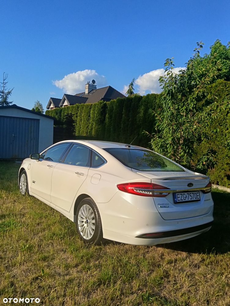 Ford Fusion - 3