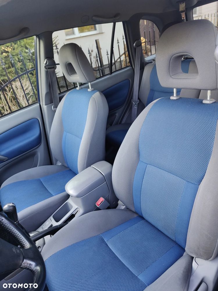 Toyota RAV4 1.8 VVT-i Terra 2WD - 11