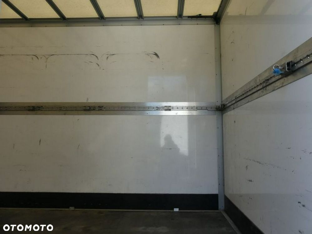 Ford Transit - 13