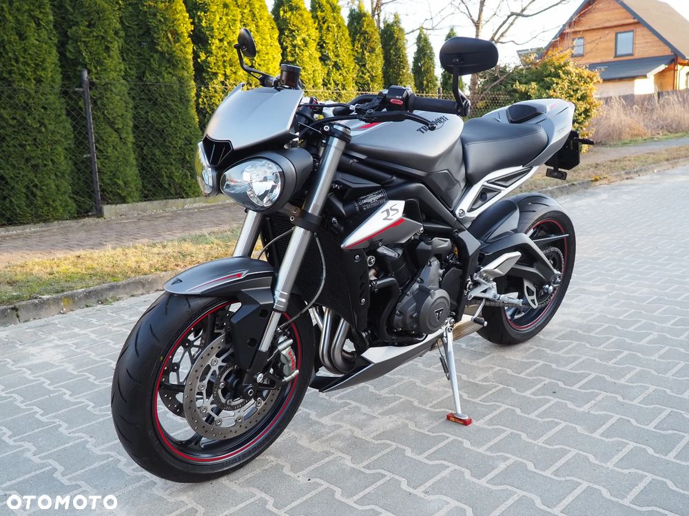 Triumph Street Triple - 6