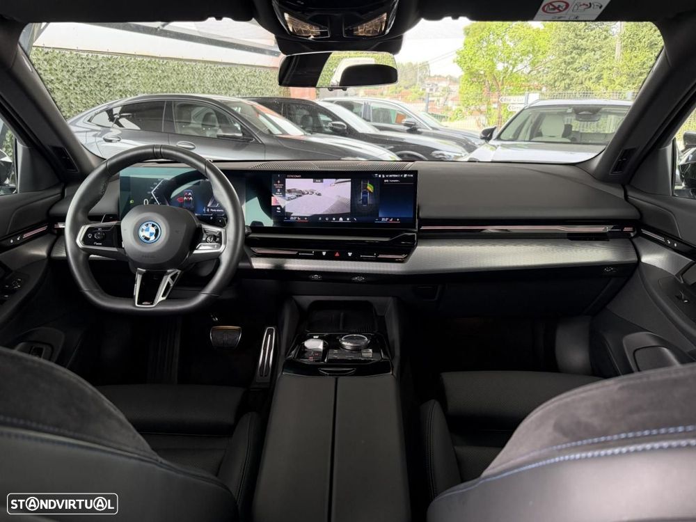 BMW 530 e Pack Desportivo M - 7