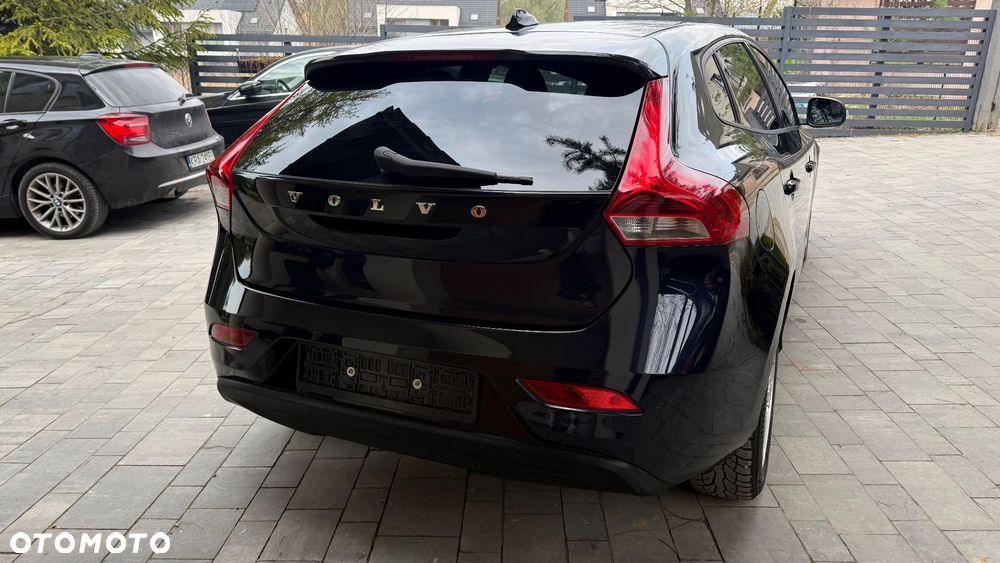 Volvo V40 D2 Summum - 11