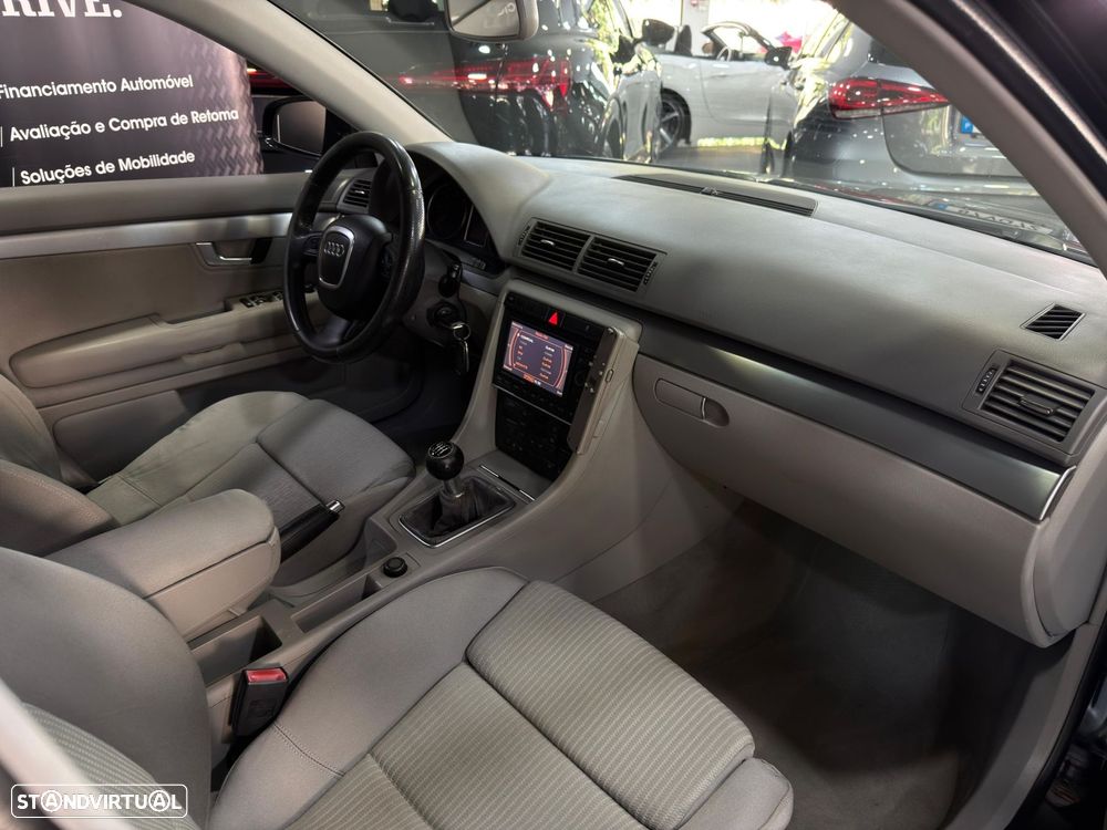 Audi A4 Avant 2.0 TDi S-line - 10