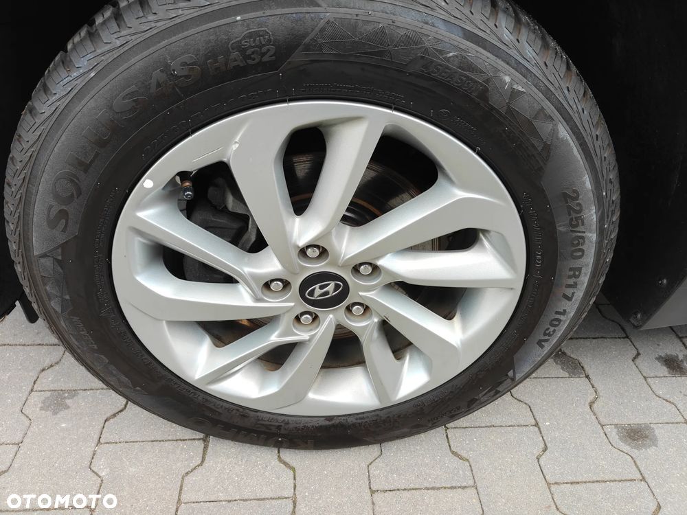 Hyundai Tucson blue 1.7 CRDi 2WD DCT Premium - 38