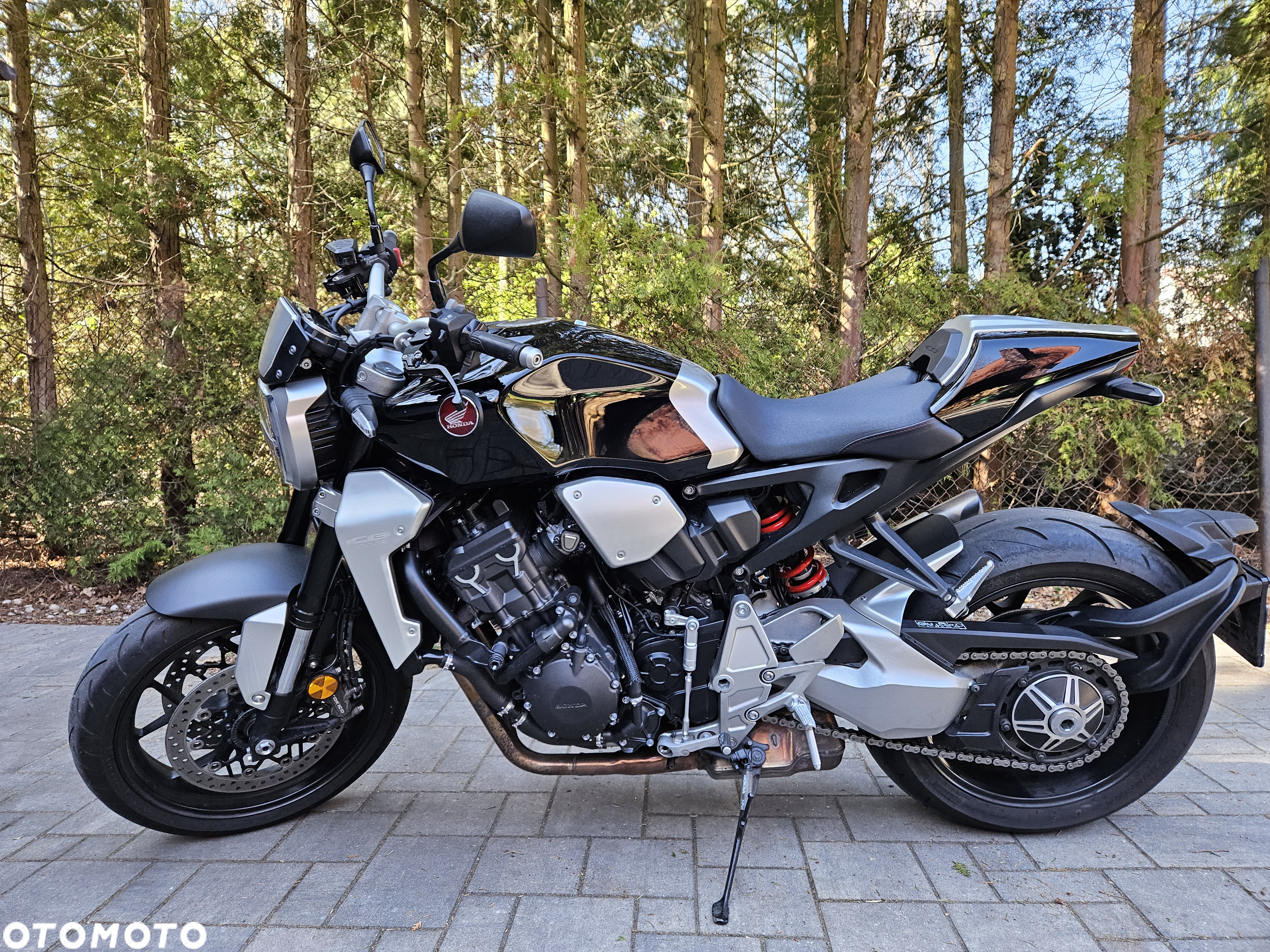 Honda CB - 2