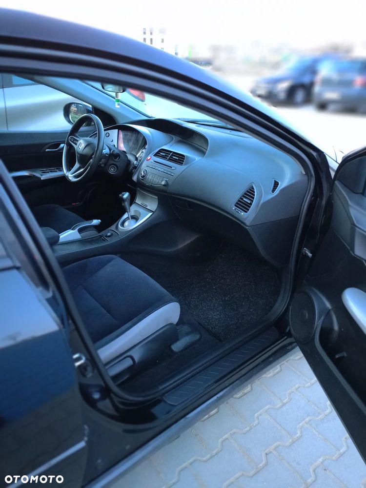 Honda Civic 1.8 Comfort - 13