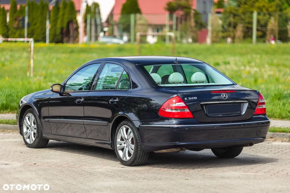 Mercedes-Benz Klasa E 320 Avantgarde - 13