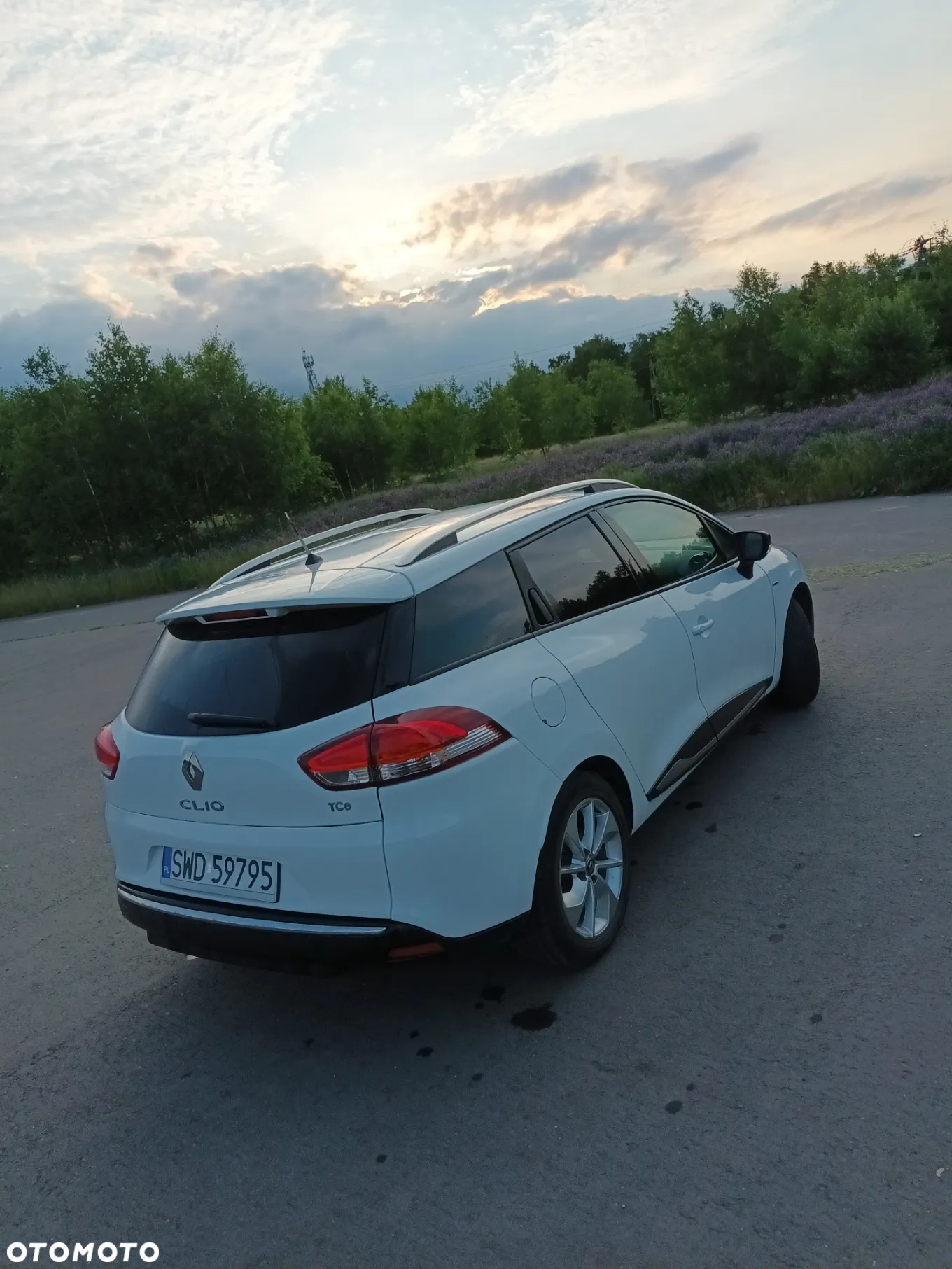 Renault Clio Grandtour (Energy) TCe 90 Start & Stop LIMITED - 4