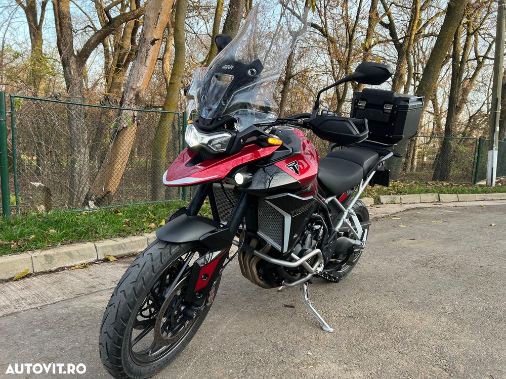 Triumph Tiger 900 - 7