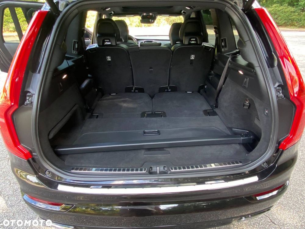 Volvo XC 90 T5 GPF AWD R-Design 7os - 37