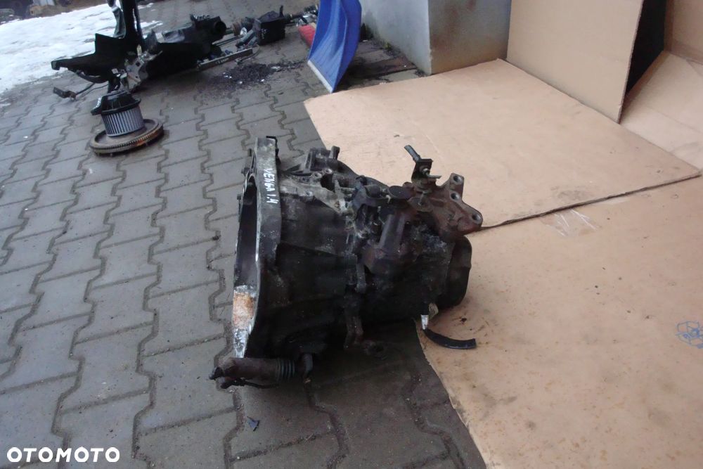 KIA VENGA 1.4 benz skrzynia biegow - 2