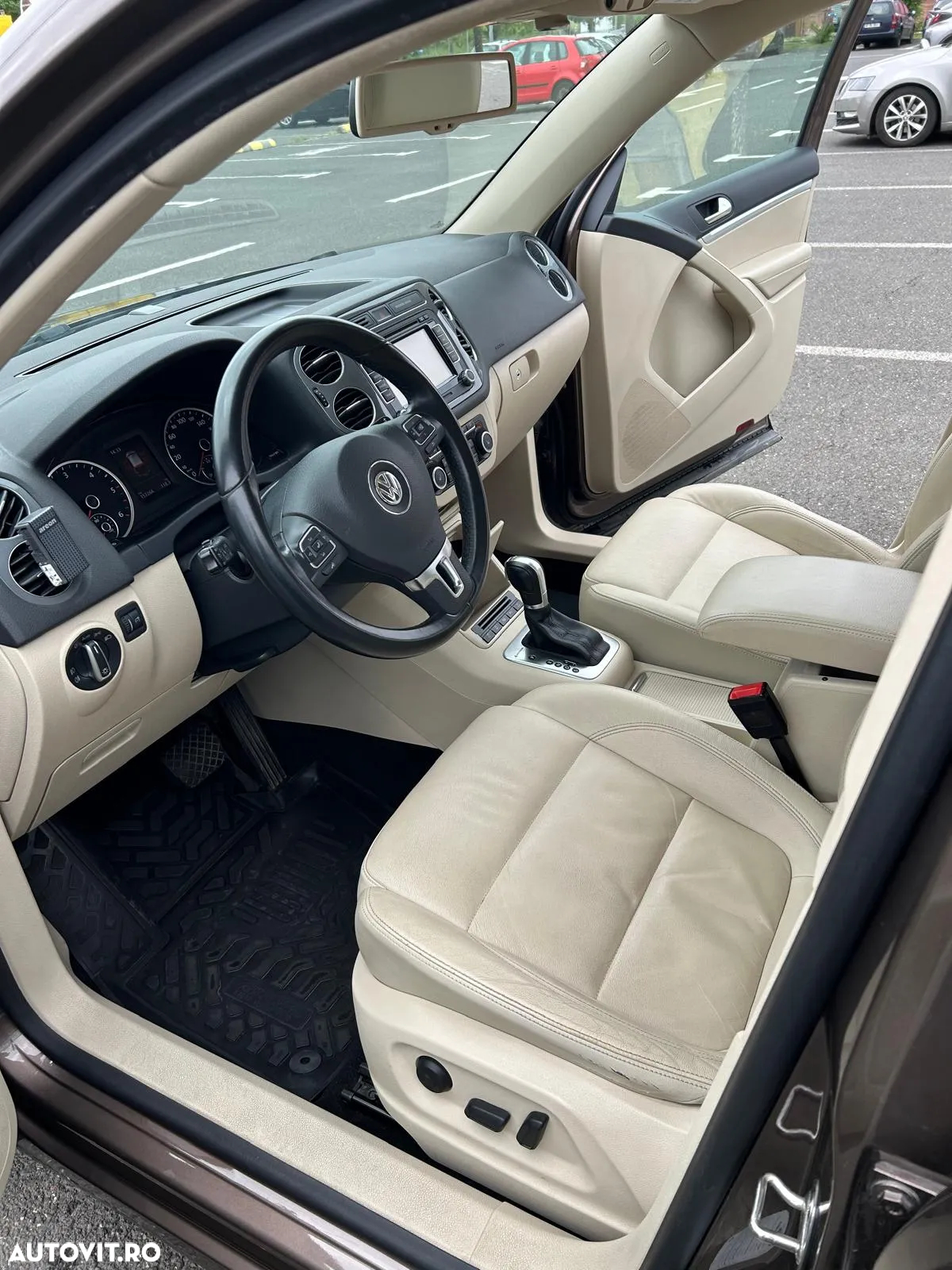 Volkswagen Tiguan 2.0 TDI 4Motion DSG BMT Track & Style - 6