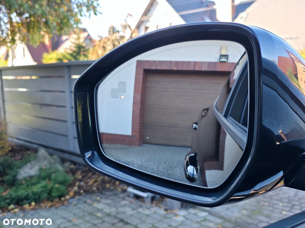 Jaguar E-Pace 2.0 i4D AWD SE - 26