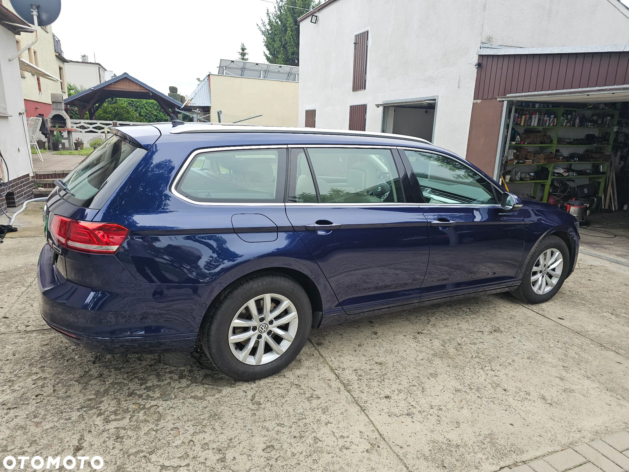 Volkswagen Passat Variant 1.6 TDI (BlueMotion Technology) DSG Comfortline - 12
