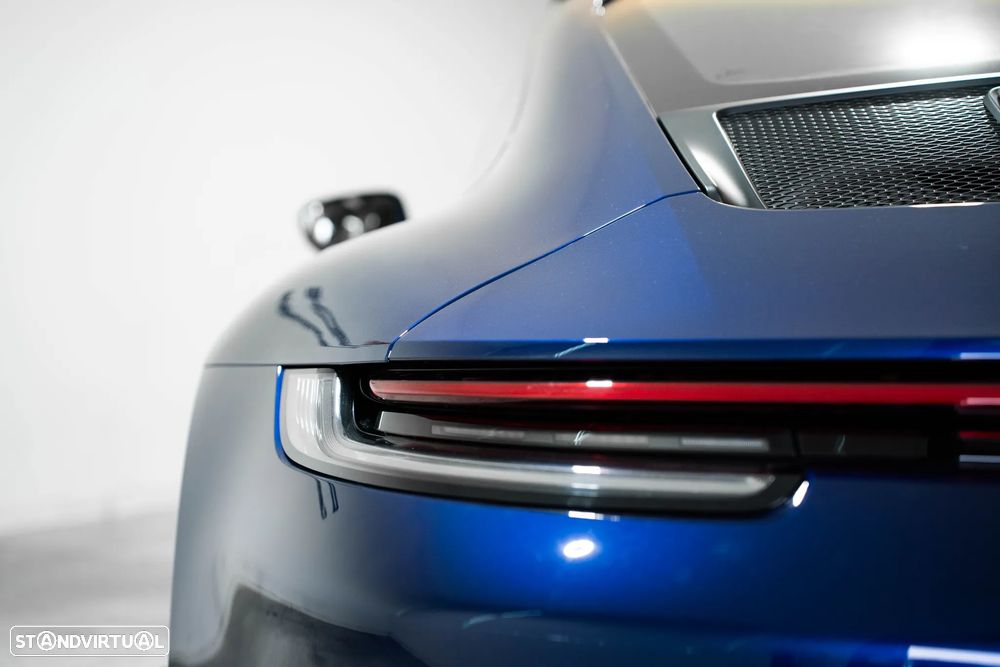 Porsche 911 (992) GT3 Touring Package PDK - 11