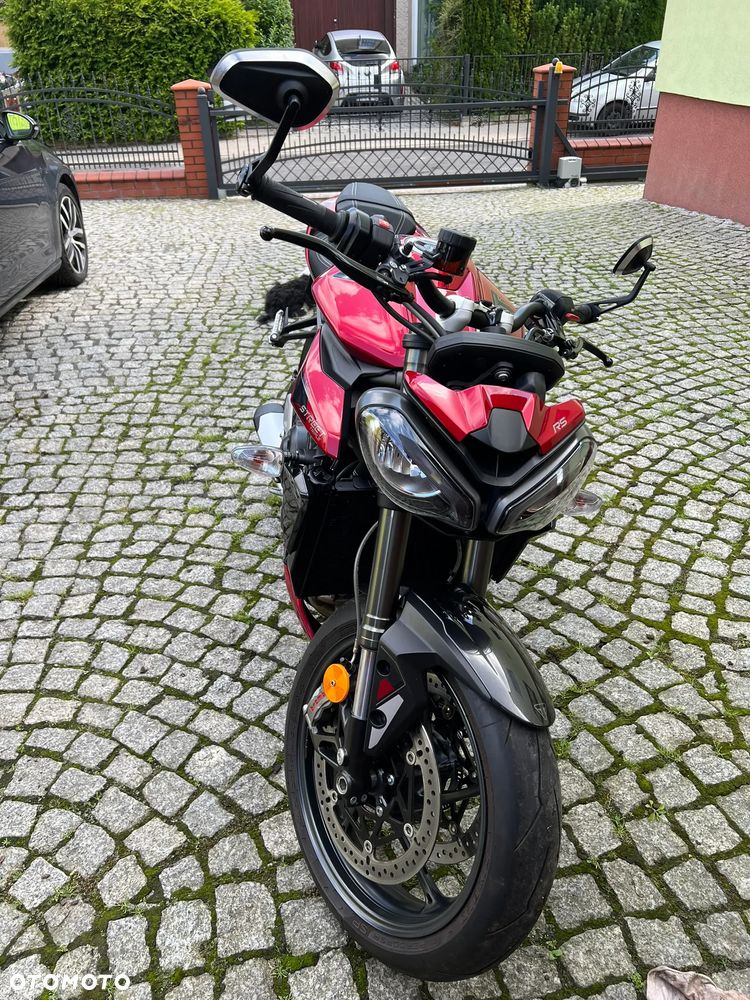 Triumph Street Triple - 28
