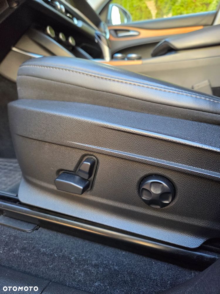 Alfa Romeo Stelvio - 18