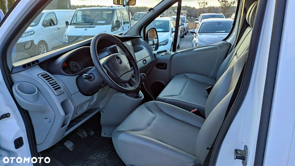 Opel Vivaro - 6