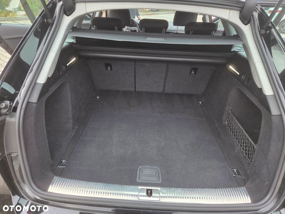 Audi A4 Avant 2.0 TDI Design S tronic - 13