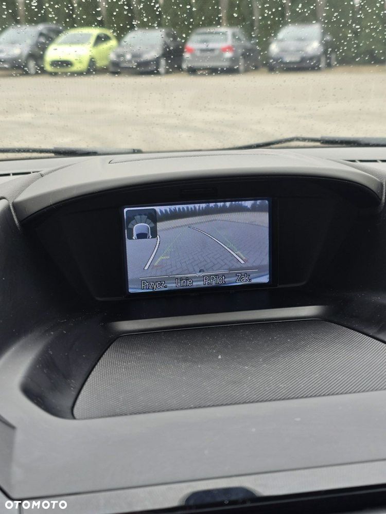 Ford Kuga - 32