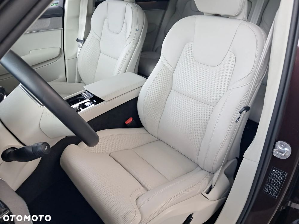 Volvo XC 90 B5 B AWD Ultra Bright 7os - 12
