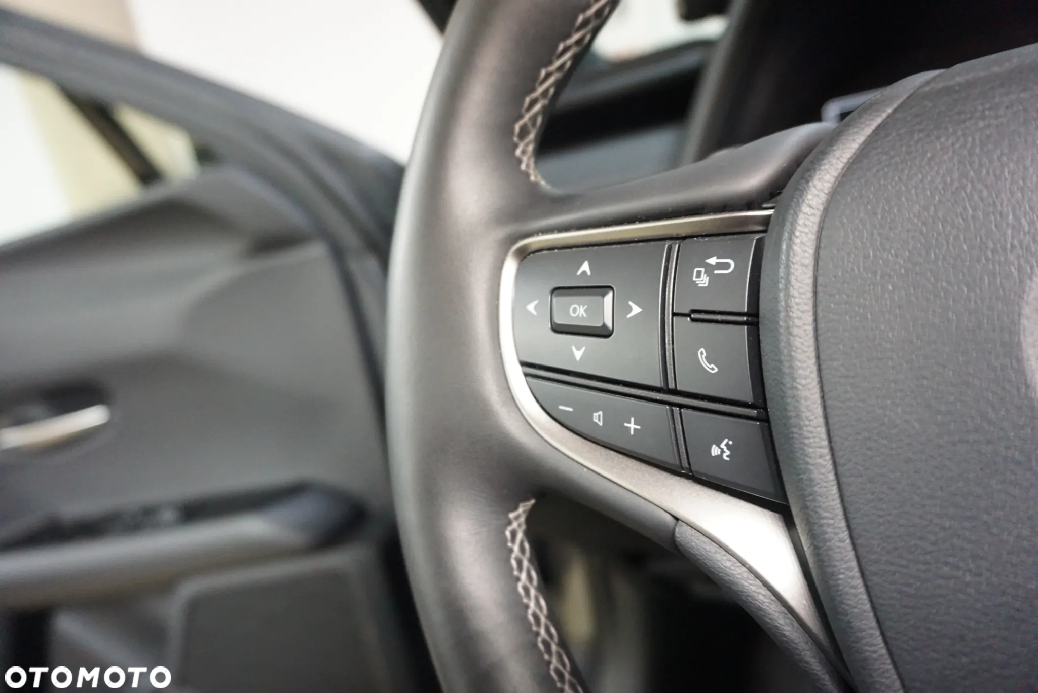 Lexus UX 300e 54.3 kWh Prestige 2WD - 37