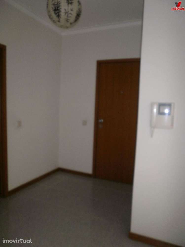 Apartamento, para arrendamento, Vila Nova de Gaia - Santa Marinha - Grande imagem: 3/5