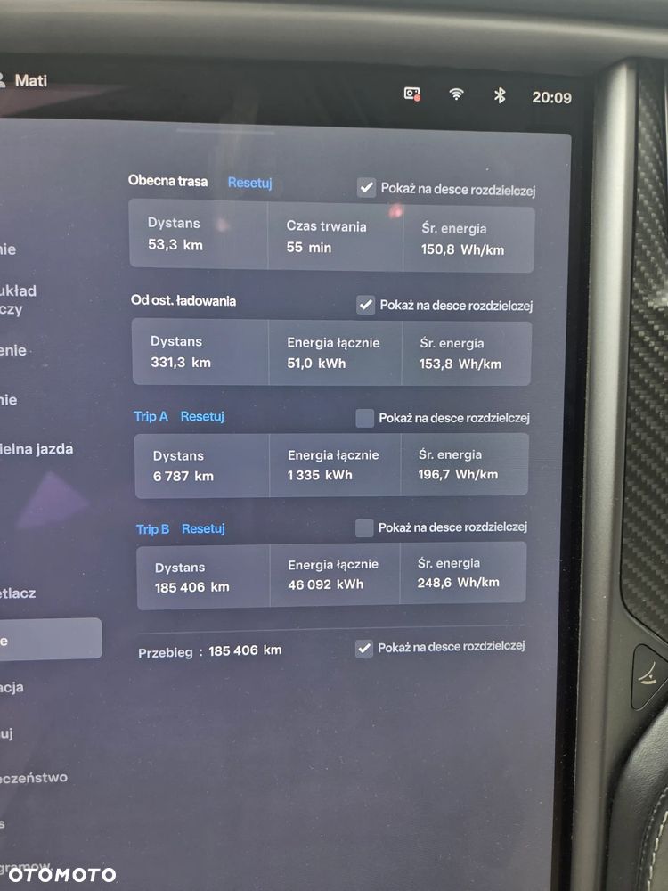 Tesla Model S - 32