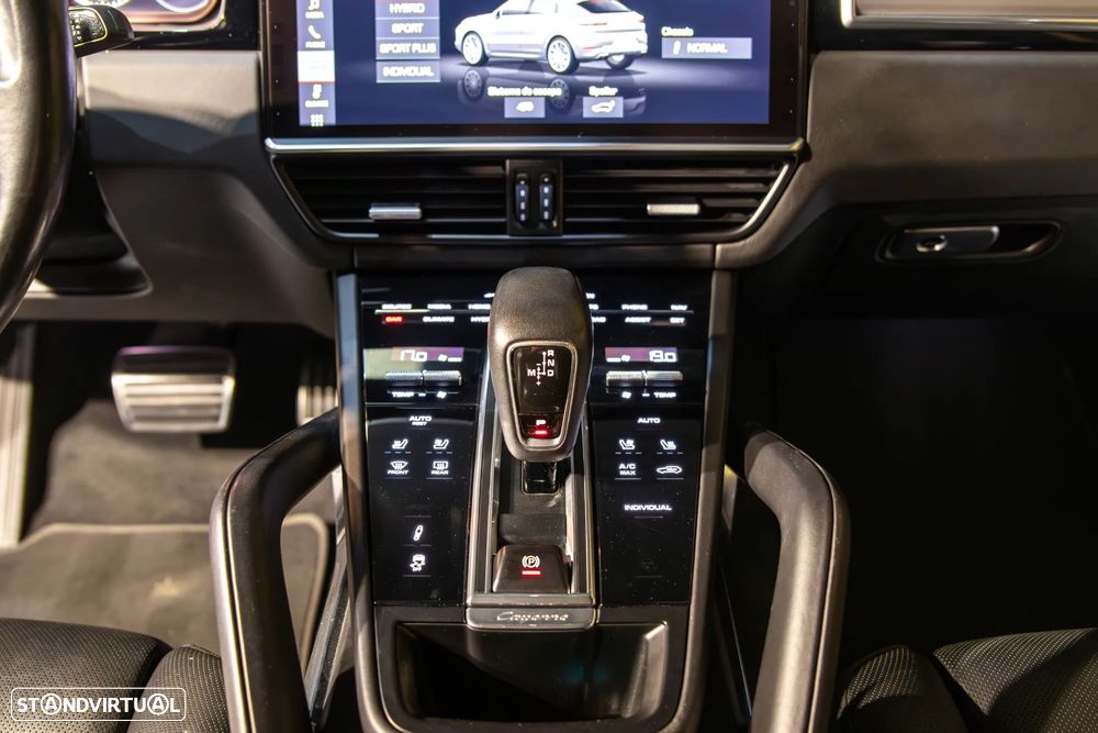 Porsche Cayenne Coupé Turbo S E-Hybrid - 23