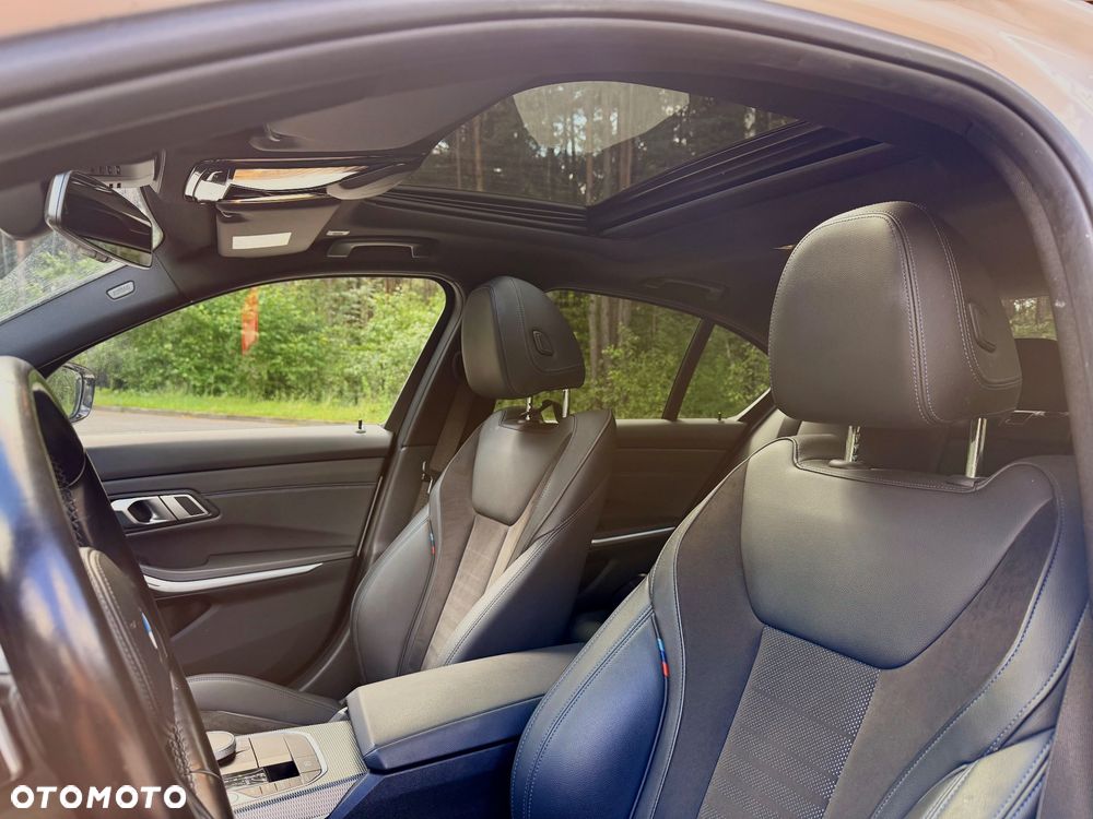 BMW Seria 3 330e xDrive M Sport sport - 23