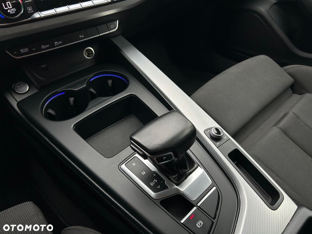 Audi A4 Avant 40 TDI Quattro S Line S tronic - 27