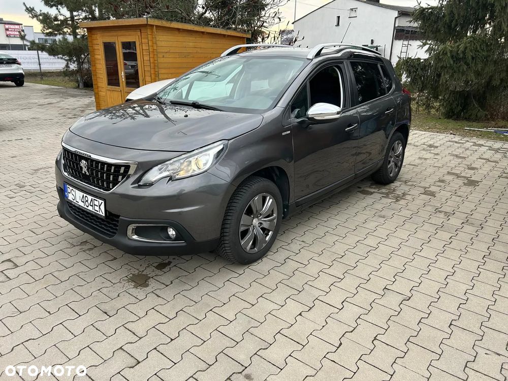 Peugeot 2008 1.6 BlueHDi Style - 11