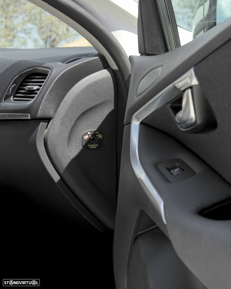 Volvo V40 1.6 D2 Momentum - 13