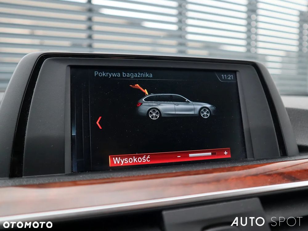 BMW Seria 3 320d xDrive Advantage - 26