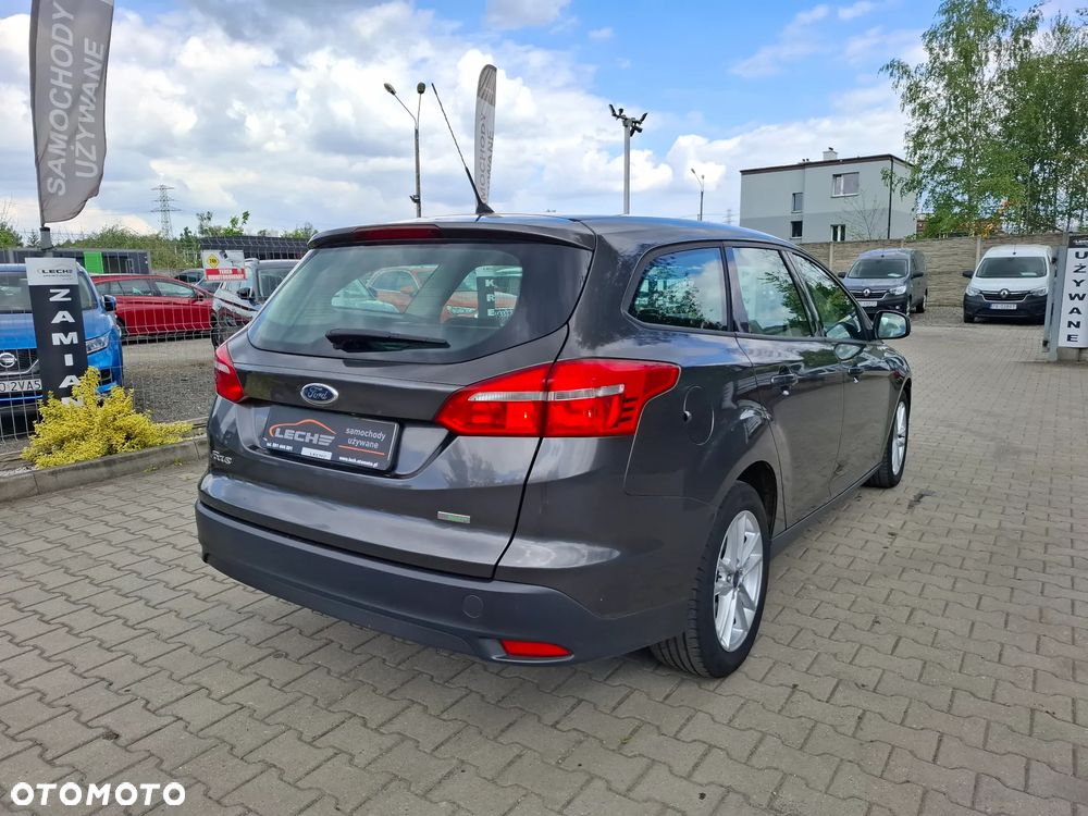 Ford Focus - 28
