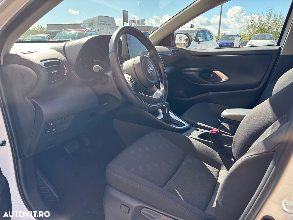 Toyota Yaris - 9