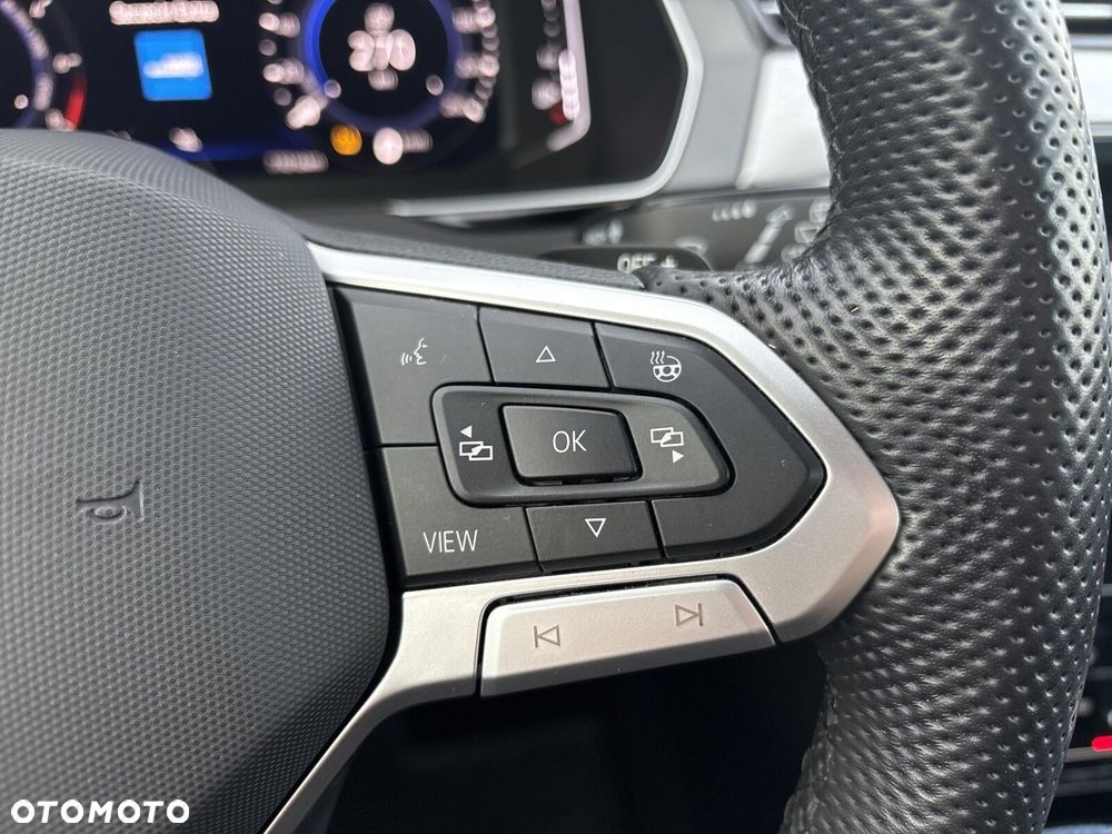 Volkswagen Passat - 12