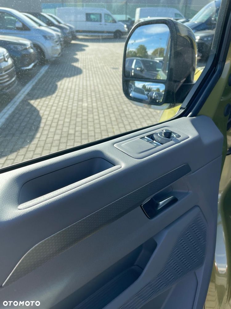 Volkswagen Caravelle 2.5 PHEV L2 Edition CVT - 25