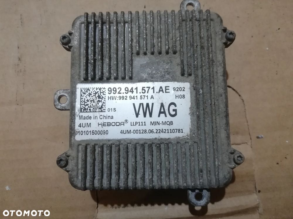 Przetwornica moduł led Volkswagen Golf 8 OE 992941571AE - 2