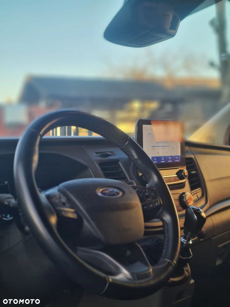 Ford TRANSIT CUSTOM - 10