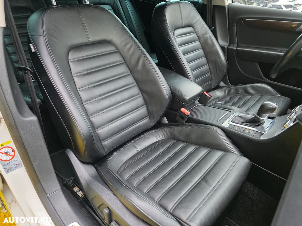 Volkswagen Passat Variant 2.0 TDI 4Motion DSG BlueMotion Tech Highline - 14