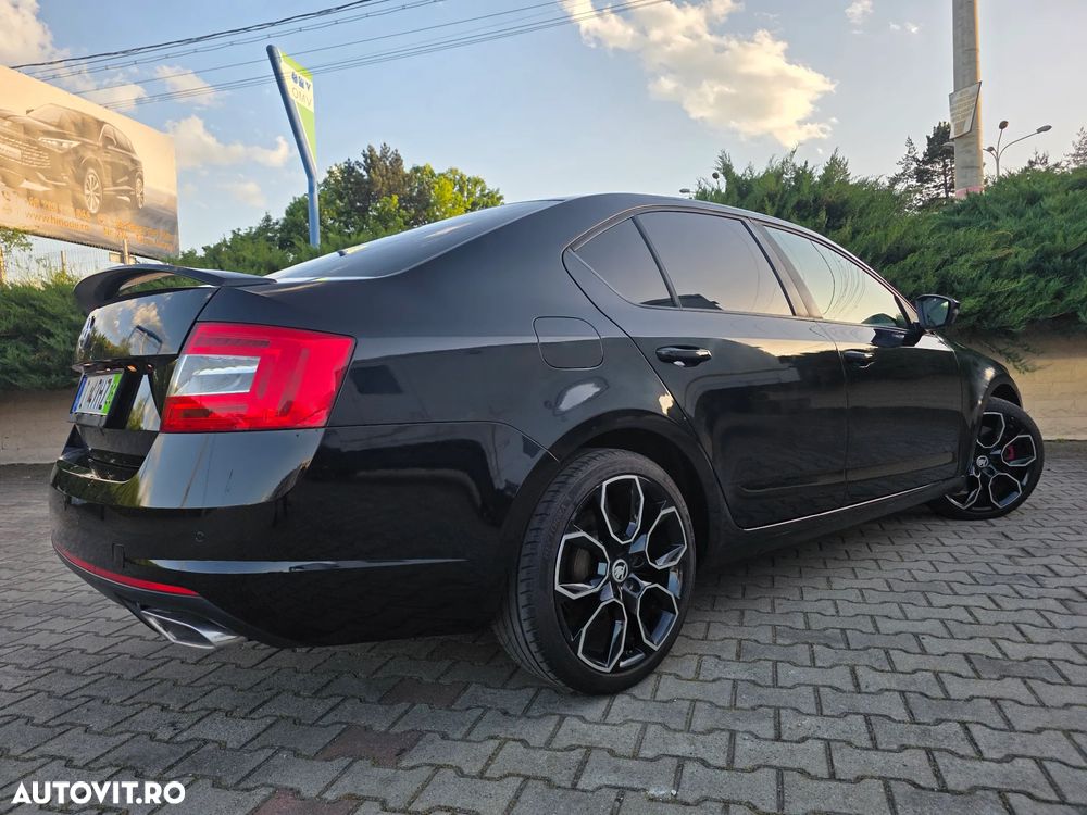 Skoda Octavia 2.0 TDI RS DSG - 4