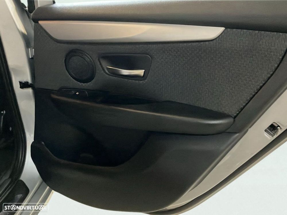 BMW 216 Active Tourer - 22